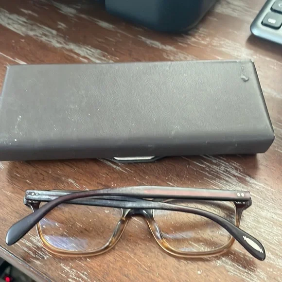 Oliver PeoplesLA Ashton brown eyeglasses with brown OliverPeoples LA case - Picture 4 of 17